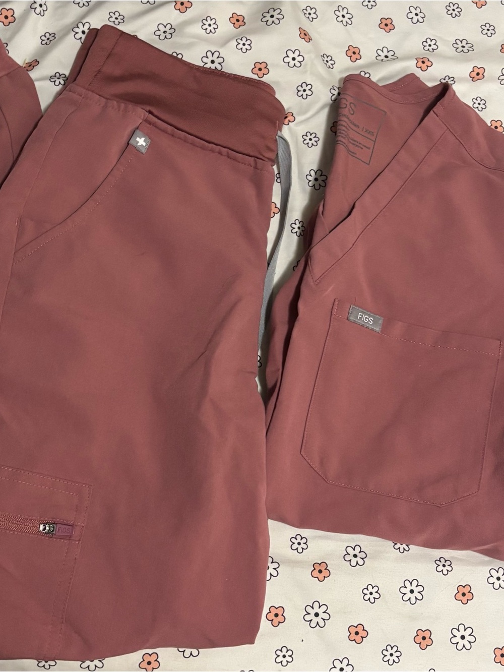 FIGS women’s scrub set in Dusty Rose